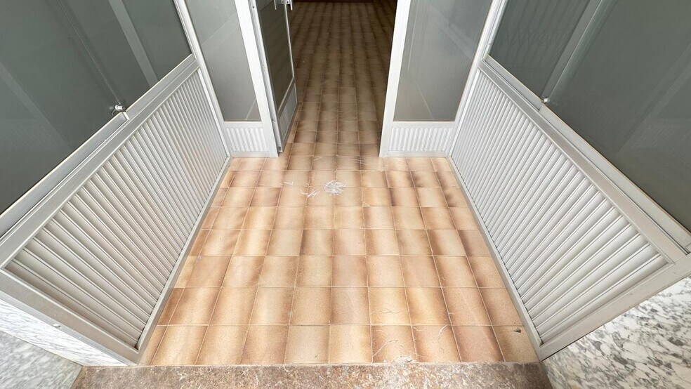 Carrer del Farmacèutic Ramon Trullenque, 5, Carlet, Valencia en venta - Foto del interior - Imagen 3 de 14