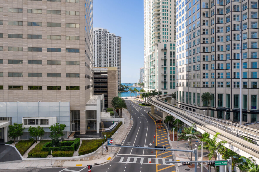 201 S Biscayne Blvd, Miami, FL en alquiler - Foto del edificio - Imagen 2 de 10