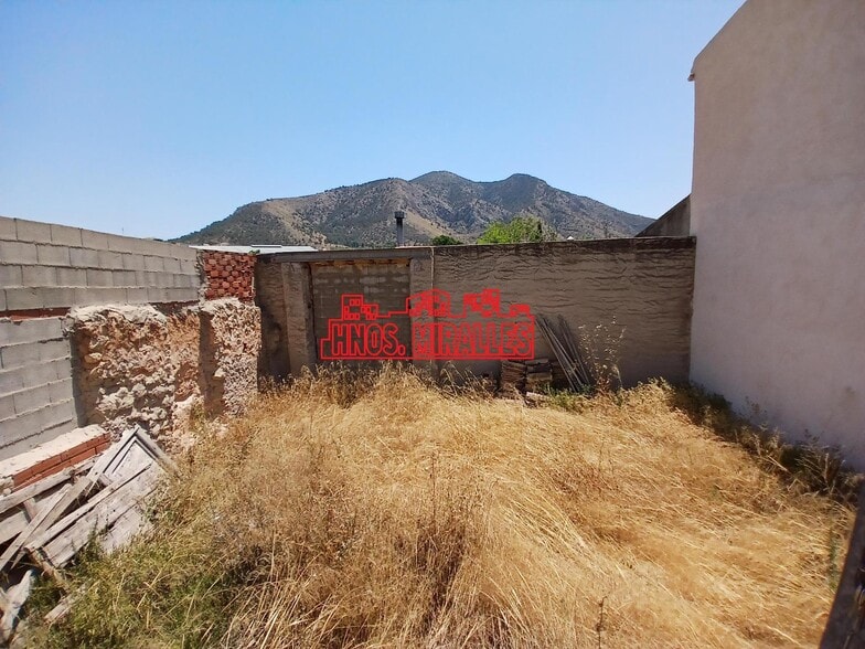 Terreno en Algueña, Alicante en venta - Foto del edificio - Imagen 3 de 5