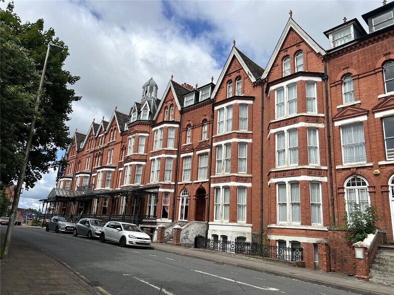 South Cres, Llandrindod Wells en venta - Foto del edificio - Imagen 3 de 9
