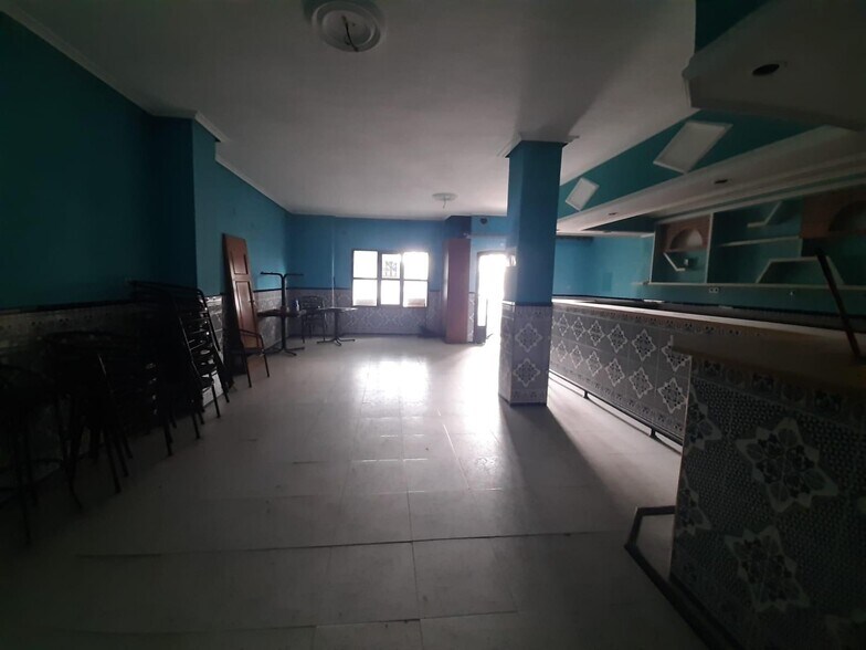 Local en Cáceres, Cáceres en venta - Foto del edificio - Imagen 2 de 11