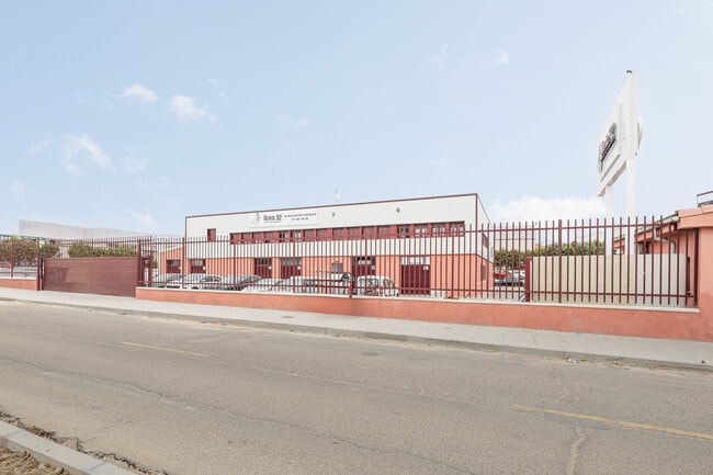 Más detalles de Calle Arboleda, 16, Madrid - Nave en alquiler