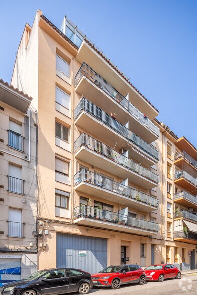 Edificio residencial en Mataró, Barcelona en venta - Foto del edificio - Imagen 2 de 2