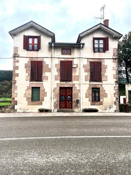 Edificio residencial en Puente Viesgo, Cantabria en venta - Foto del edificio - Imagen 1 de 4