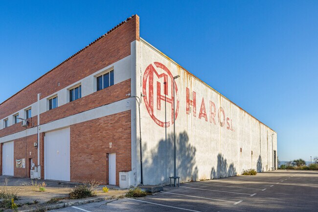 Más detalles de Naves Sant Esteve Sesrovires – Nave en venta, Sant Esteve Sesrovires