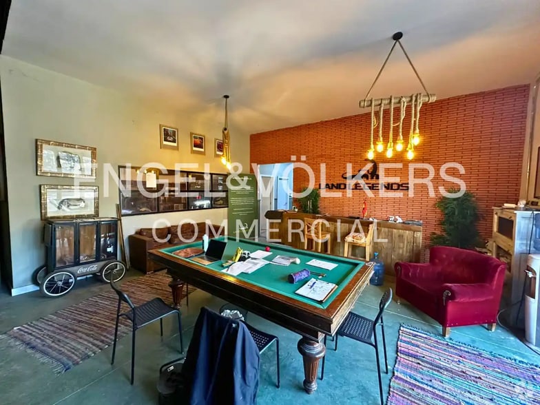 Nave en Villanueva de la Cañada, Madrid en venta - Foto del edificio - Imagen 3 de 9