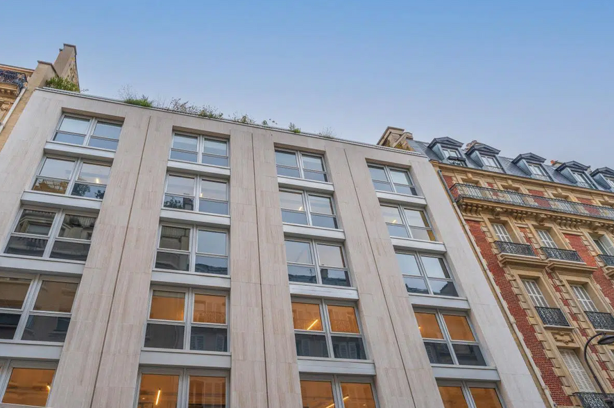 18 Rue Jean Giraudoux, Paris en alquiler - Foto del edificio - Imagen 2 de 3