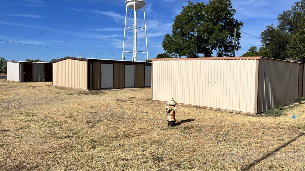 109 NW Railroad Street, Bronte, TX en venta - Foto del edificio - Imagen 2 de 8