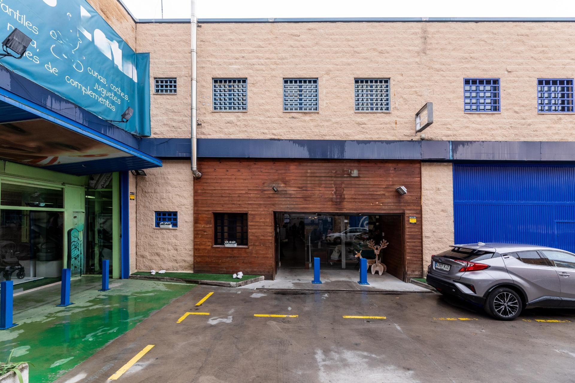 Nave en San Sebastián de los Reyes, Madrid en alquiler Foto del edificio- Imagen 1 de 9