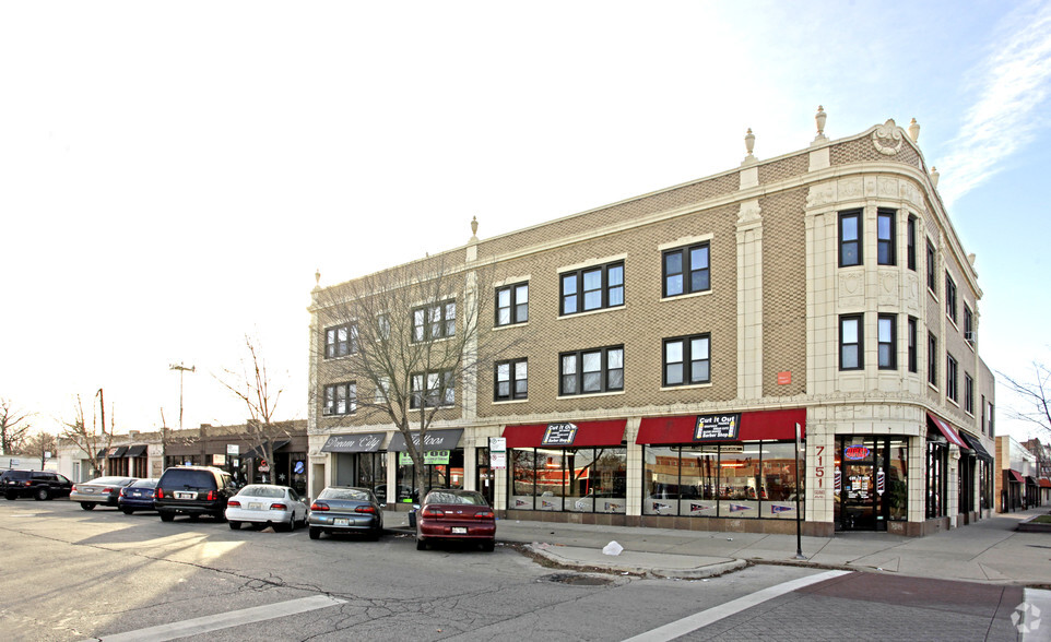 7151 N Neva Ave, Chicago, IL en alquiler - Foto del edificio - Imagen 1 de 6