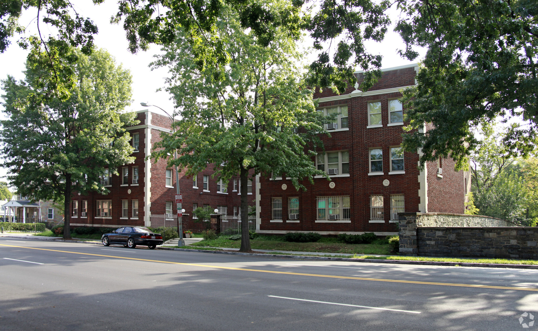 6645 Georgia Ave NW, Washington, DC en venta Foto principal- Imagen 1 de 4