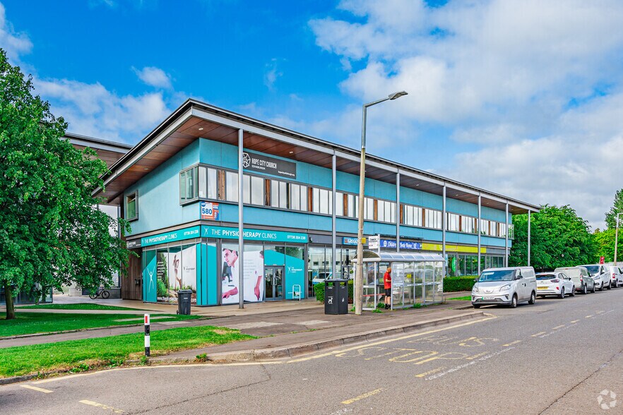 17 South Gyle Cres, Edinburgh en alquiler - Foto del edificio - Imagen 3 de 4
