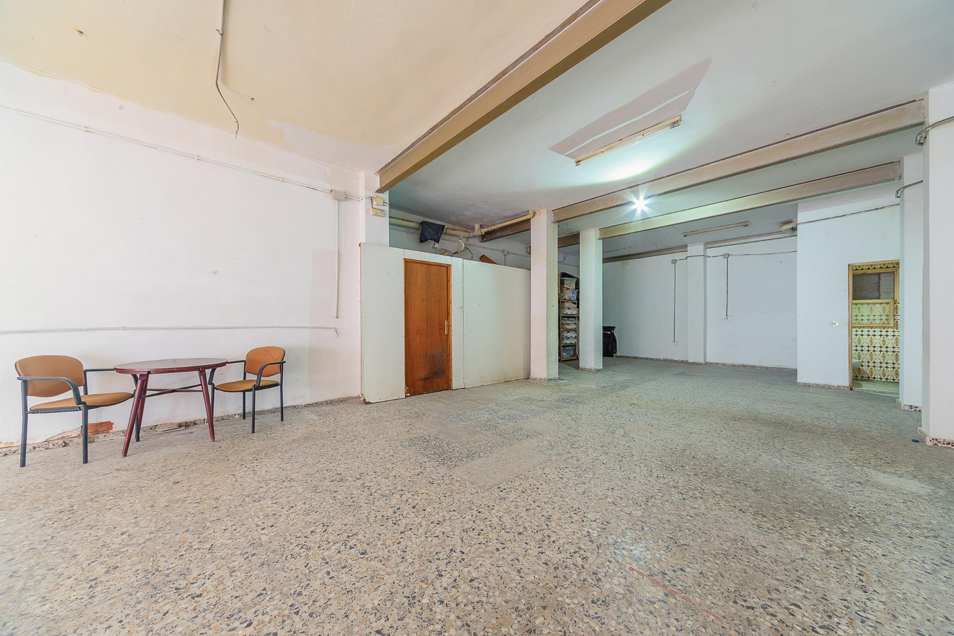 Local en Elche, Alicante en venta Foto del interior- Imagen 1 de 10