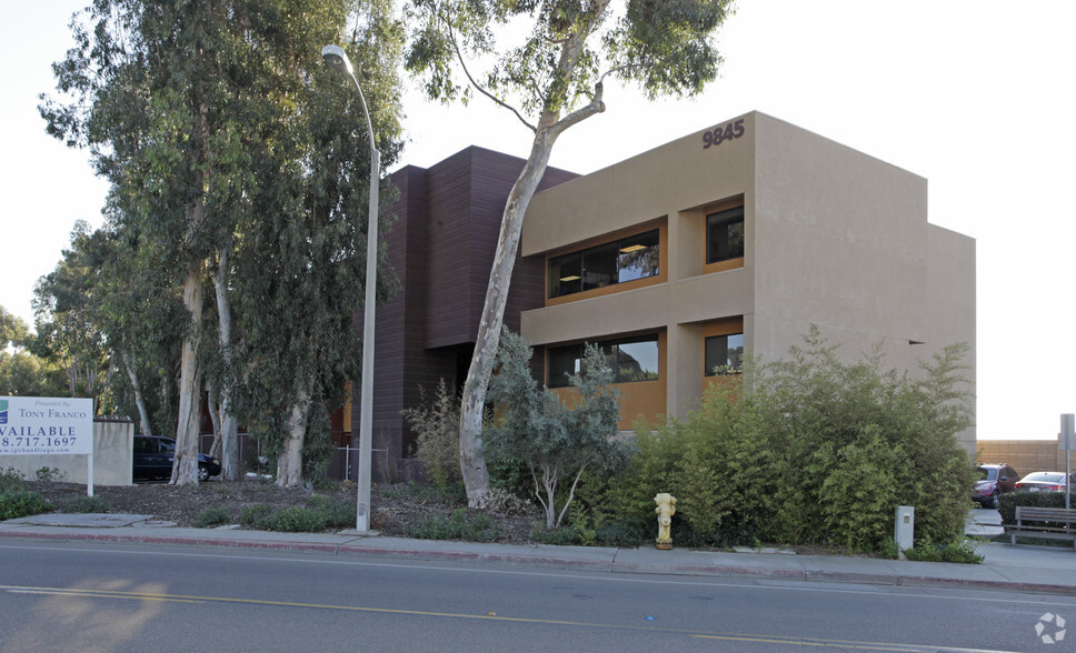 9845 Erma Rd, San Diego, CA en alquiler - Foto del edificio - Imagen 1 de 5