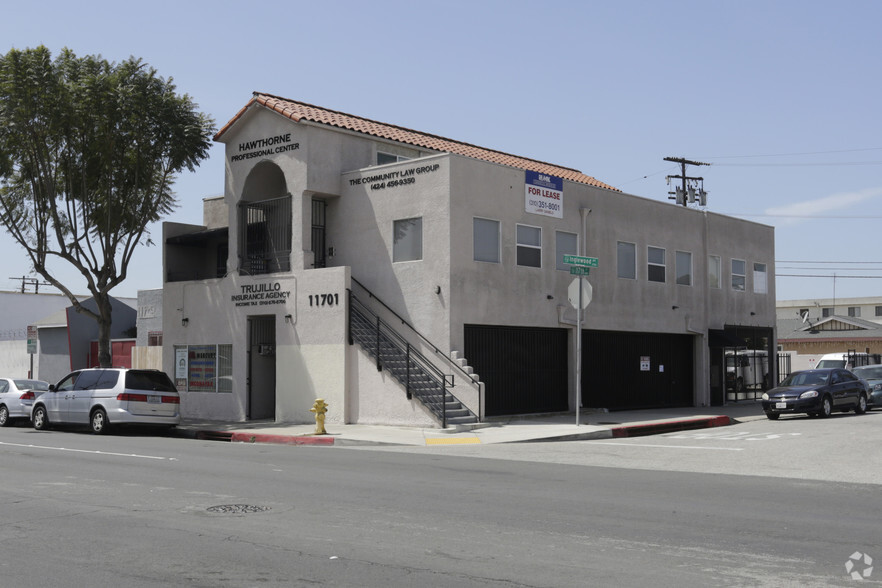 11701 Inglewood Ave, Hawthorne, CA en alquiler - Foto del edificio - Imagen 1 de 17