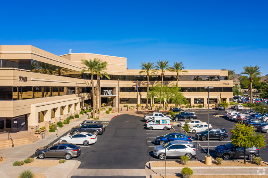 7740 N 16th St, Phoenix, AZ en alquiler - Foto del edificio - Imagen 2 de 13