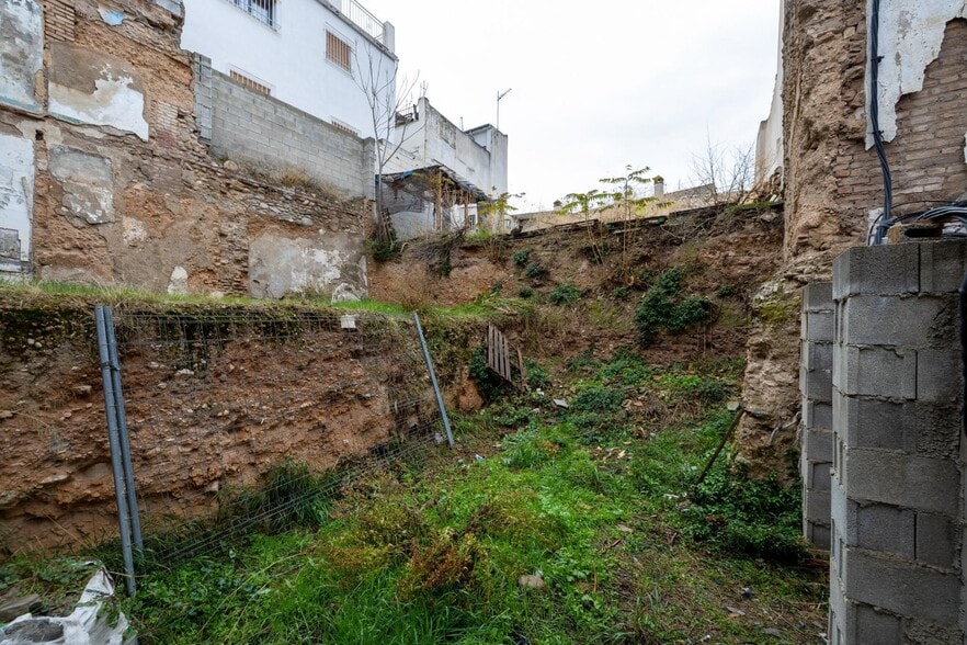 Calle Alta de Cartuja, 8, Granada, Granada en venta - Foto del edificio - Imagen 2 de 26