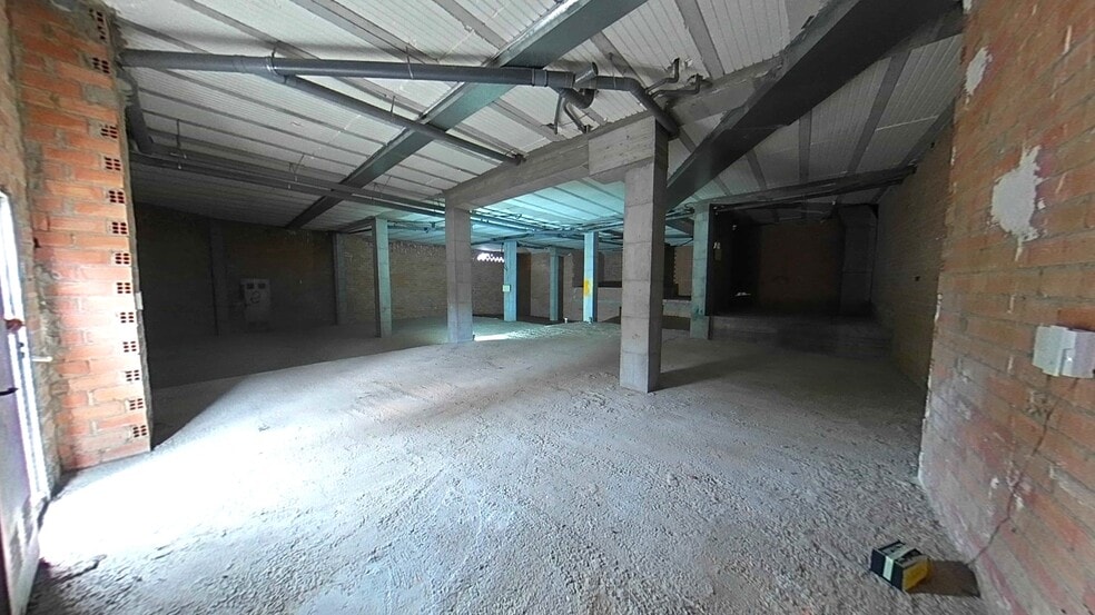 Local en Logroño en venta - Foto del edificio - Imagen 3 de 13