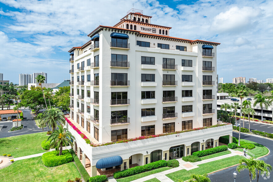 801 Laurel Oak Dr, Naples, FL en alquiler - Foto del edificio - Imagen 1 de 14