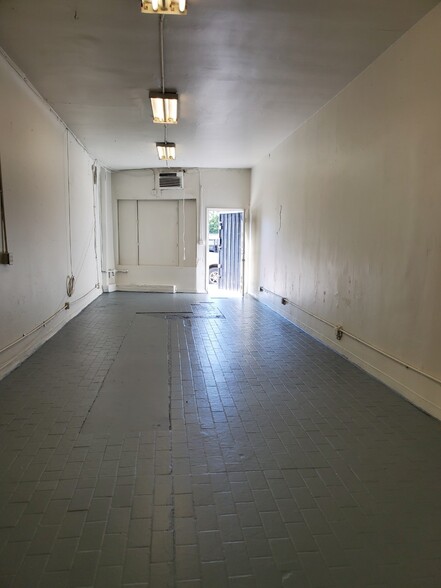 7312-7316 S San Pedro St, Los Angeles, CA en alquiler - Foto del interior - Imagen 3 de 4