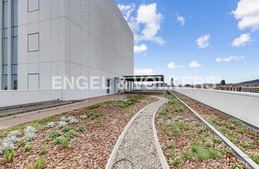 Oficina en Barcelona, Barcelona en alquiler - Foto del edificio - Imagen 3 de 4