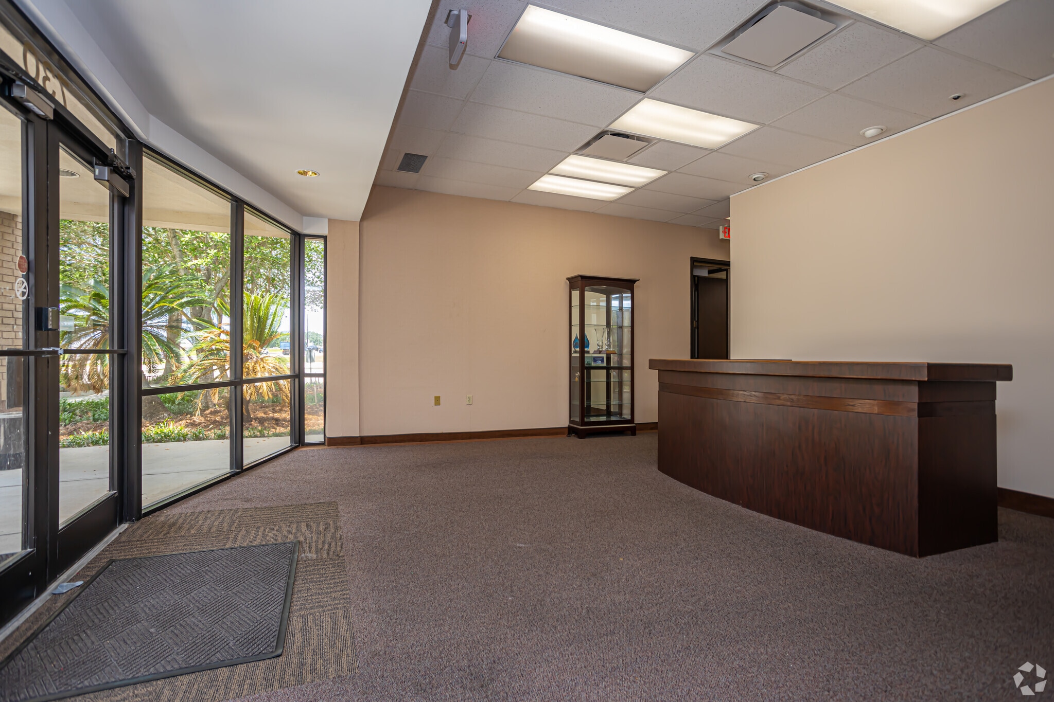 730 E Kaliste Saloom Rd, Lafayette, LA en venta Foto del interior- Imagen 1 de 13