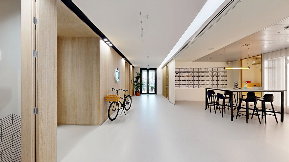 Calle Vía de los Poblados, 1, Madrid, Madrid en alquiler - Matterport 3D Scan - Imagen 2 de 27