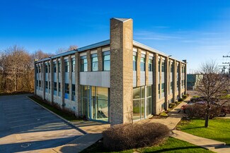 Más detalles de 13200 Boul Métropolitain E, Montréal, QC - Oficina en venta