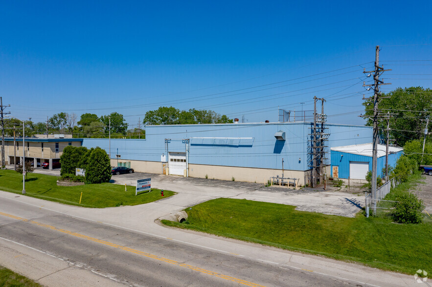 4480 N 124th St, Milwaukee, WI en alquiler - Foto del edificio - Imagen 1 de 8