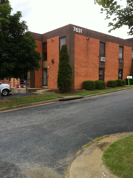 7631 Fullerton Rd, Springfield, VA en alquiler - Foto del edificio - Imagen 1 de 1