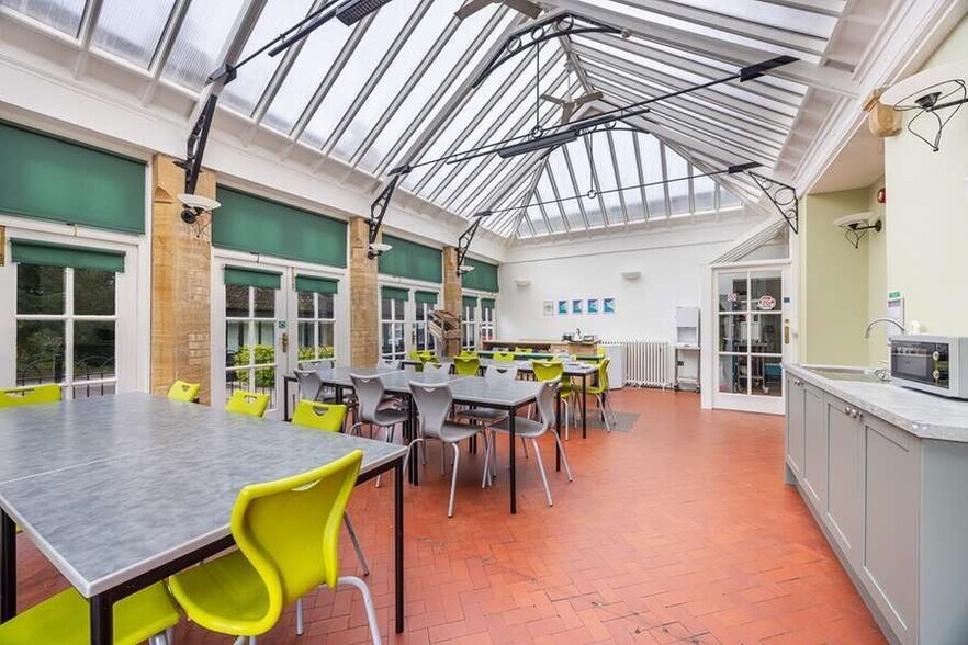 Kingston Rd, Taunton en alquiler - Foto del edificio - Imagen 3 de 10