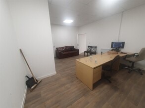 108-110 New St, Huddersfield en alquiler Foto del interior- Imagen 1 de 3