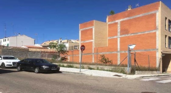 Más detalles de Calle de Lucio Anneo Séneca, 100, Zaragoza - Terreno en venta