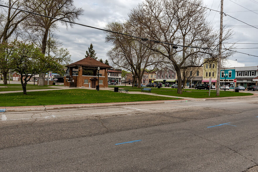 2100 Church St, East Troy, WI en alquiler - Foto del interior - Imagen 3 de 21