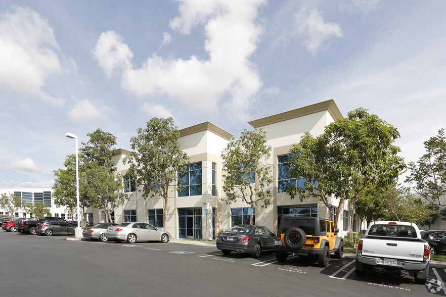 26150 Enterprise Way, Lake Forest, CA en alquiler - Foto del edificio - Imagen 3 de 14