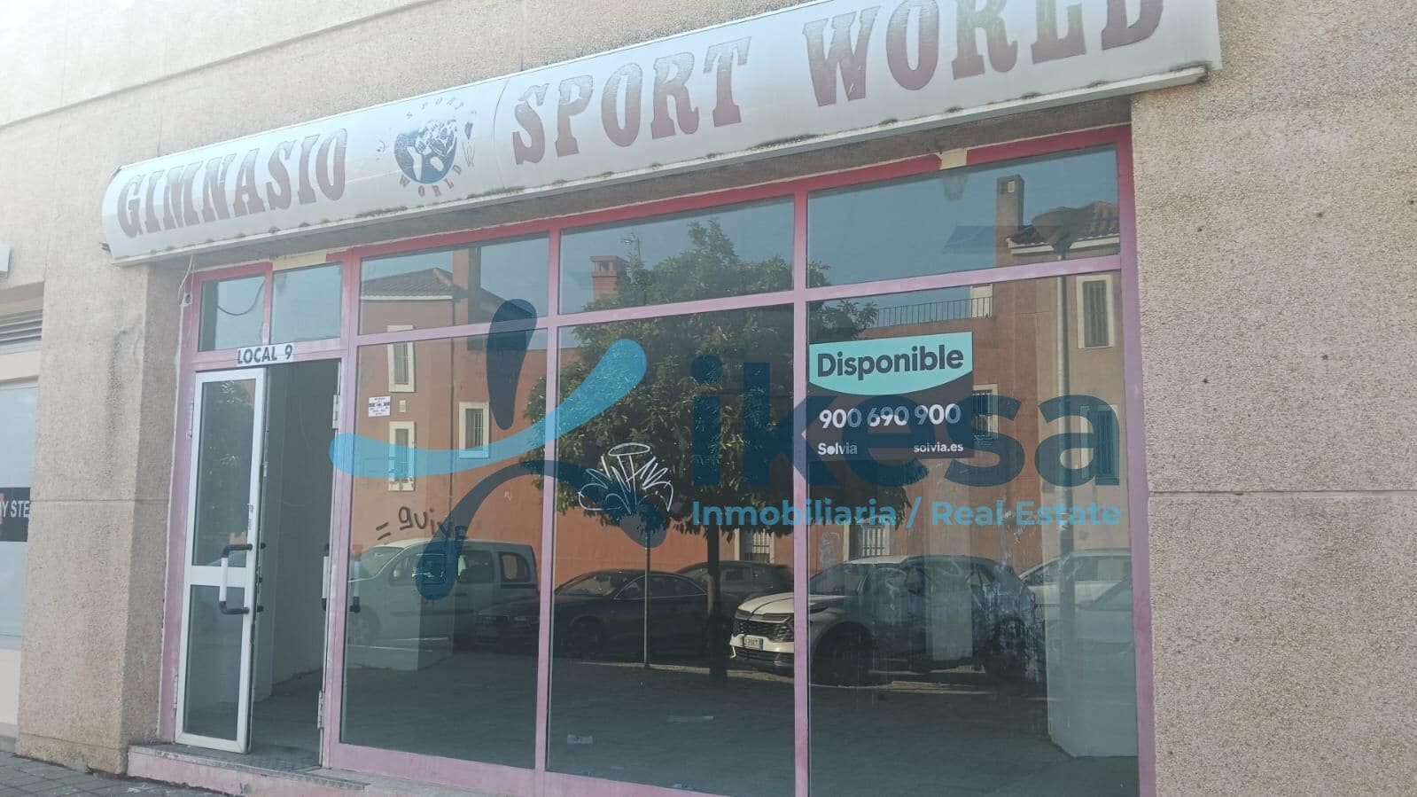 Local en Sevilla, Sevilla en venta Foto del edificio- Imagen 1 de 18