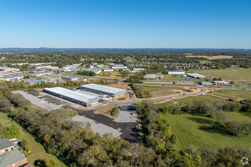 815 Aviation Ln, Gallatin, TN en alquiler - Vista aérea - Imagen 3 de 22