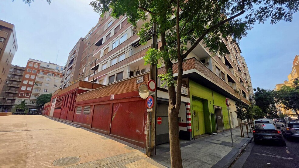 Local en Zaragoza en venta - Foto del edificio - Imagen 2 de 7