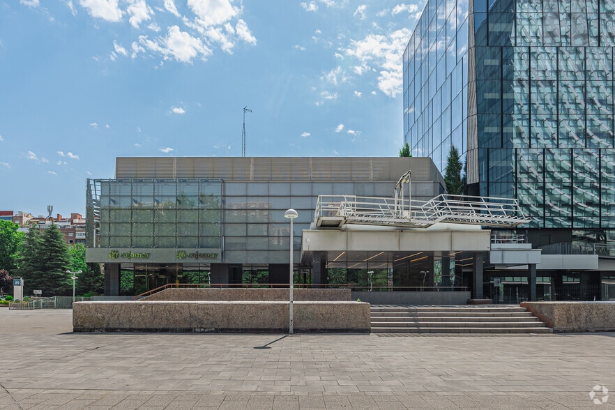 Paseo de la Castellana, 87, Madrid, Madrid en venta - Foto del edificio - Imagen 3 de 4