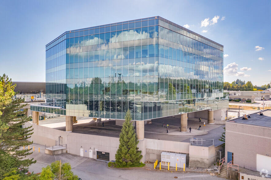 3292 Production Way, Burnaby, BC en alquiler - Foto del edificio - Imagen 3 de 8