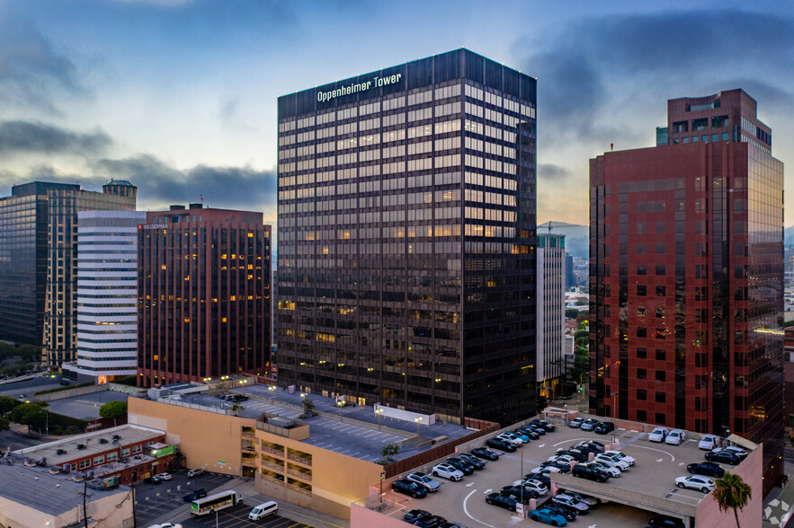 10880 Wilshire Blvd, Los Angeles, CA en alquiler - Foto del edificio - Imagen 2 de 22