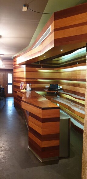 Local en Santiago de Compostela, La Coruna en venta - Foto del interior - Imagen 3 de 26