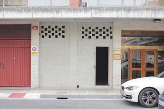 Más detalles de Calle Irunlarrea, Pamplona - Local en venta