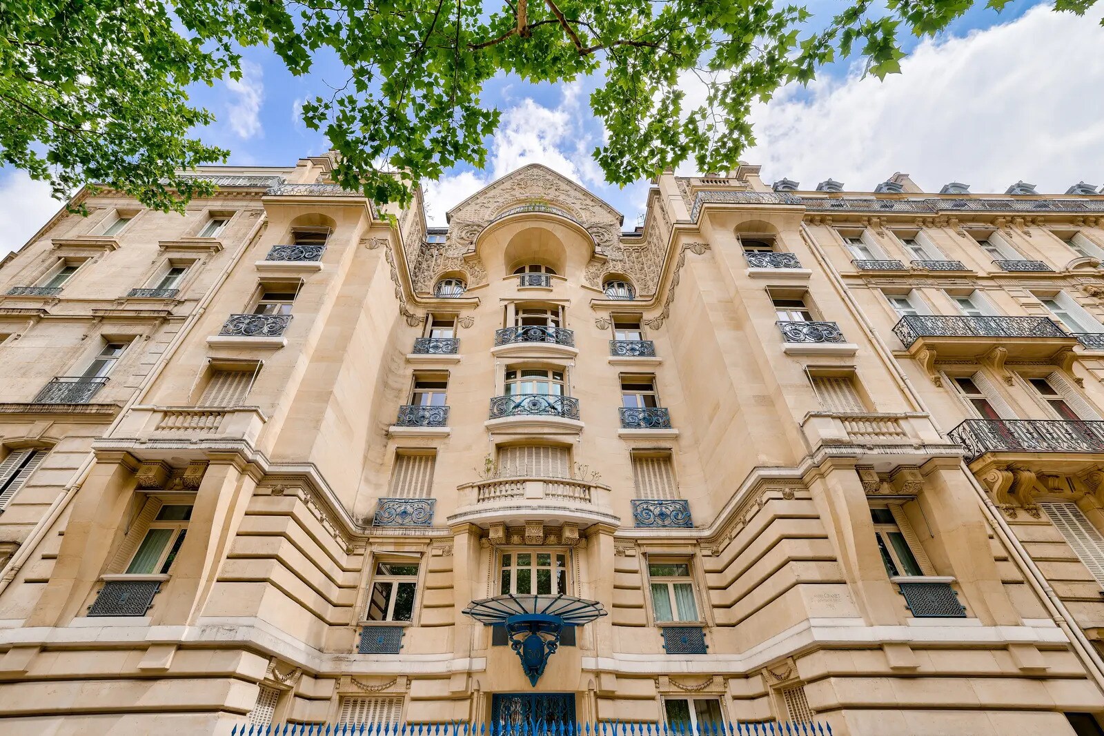 30 Avenue Marceau, Paris en venta Foto del edificio- Imagen 1 de 10