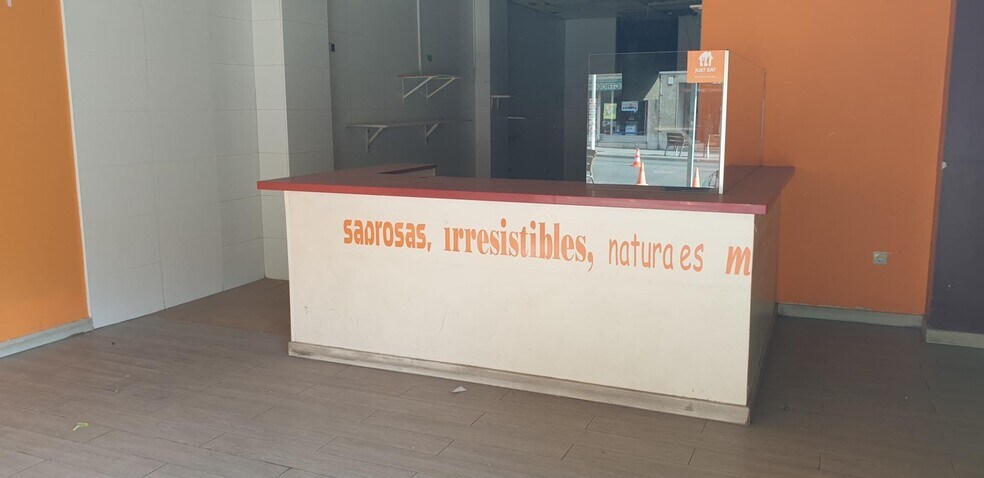 Local en Elche en venta - Foto del edificio - Imagen 1 de 9