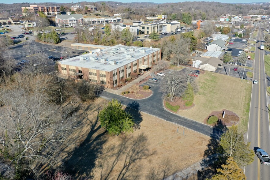 6501 Deane Hill Dr, Knoxville, TN en venta - Foto del edificio - Imagen 3 de 20