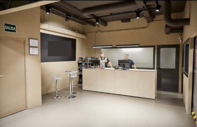 Más detalles de Calle de Agustín de Foxá, 29, Madrid - Local en alquiler