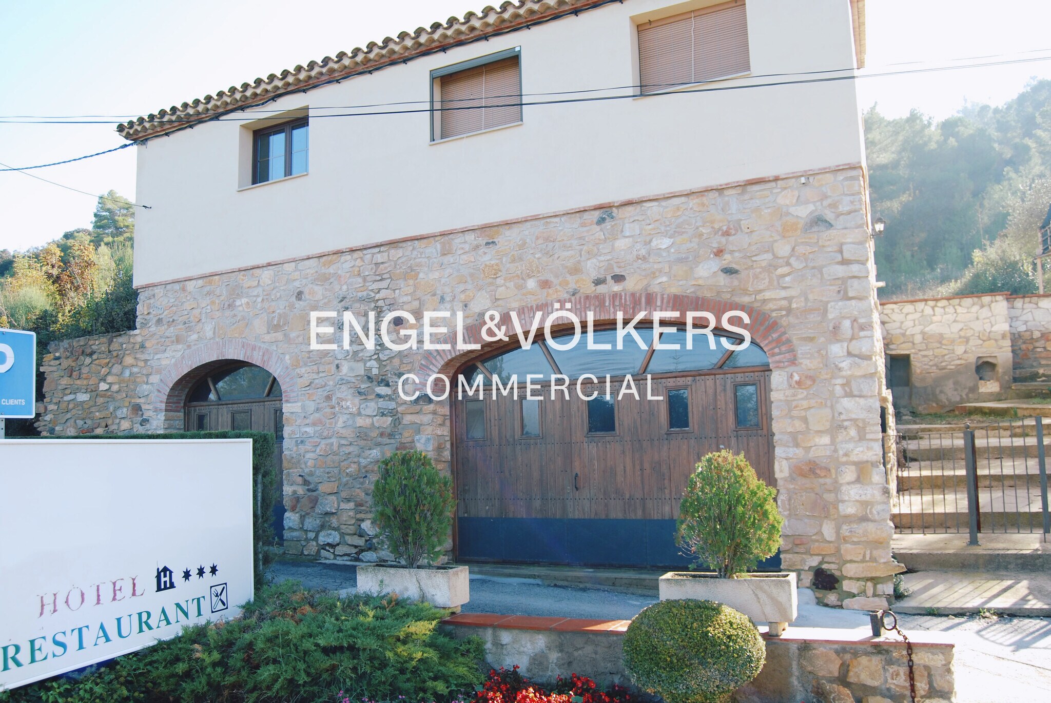 Hotel y hospedaje en L'Espluga de Francolí, Tarragona en venta Foto principal- Imagen 1 de 16