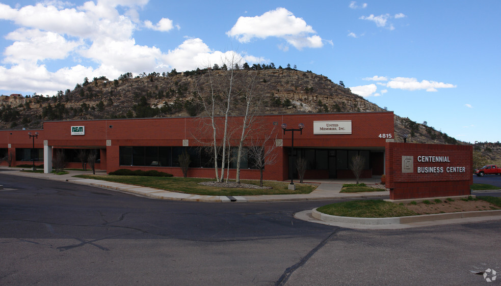 4815 List Dr, Colorado Springs, CO en alquiler - Foto del edificio - Imagen 3 de 11