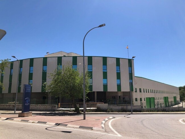 Más detalles de Nave en alquiler